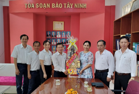 Điện lực Tây Ninh: Thăm, chúc tết Báo Tây Ninh