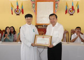 Phó Bí thư thường trực Tỉnh uỷ dự lễ tất niên Hội thánh Cao Đài Toà thánh Tây Ninh