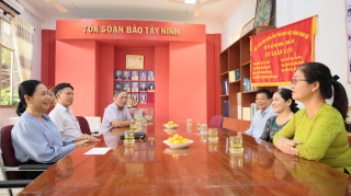 Ngân hàng Nhà nước chi nhánh tỉnh Tây Ninh thăm, chúc tết Báo Tây Ninh