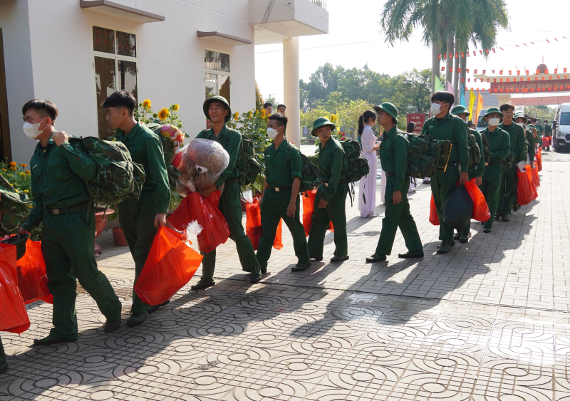 Thành phố Tây Ninh đón 191 quân nhân hoàn thành nghĩa vụ quân sự