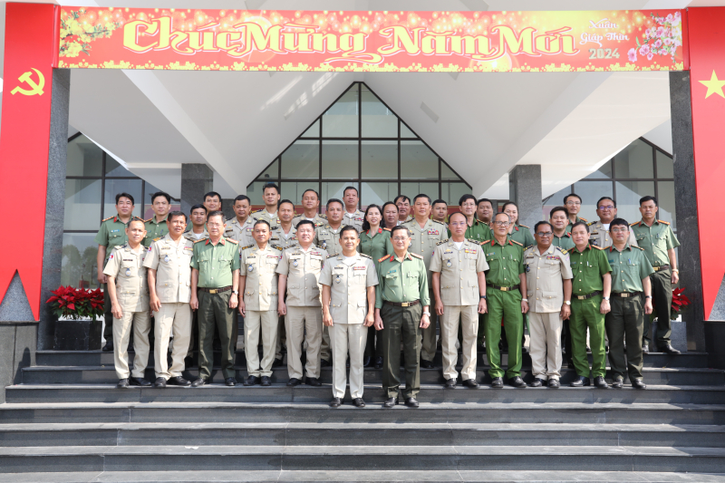 Công an tỉnh Prey Veng, vương quốc Campuchia  thăm và chúc Tết Công an tỉnh Tây Ninh