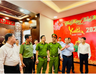 Bí thư Trung ương Đảng Nguyễn Trọng Nghĩa thăm, chúc Tết lực lượng Cảnh sát hình sự Thành phố Hồ Chí Minh