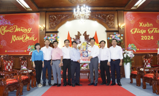 Phó Bí thư Tỉnh uỷ Nguyễn Mạnh Hùng tiếp Hiệp hội Du lịch tỉnh