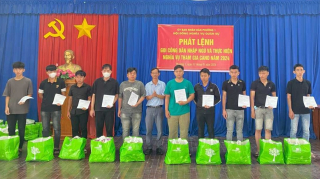 Tây Ninh: Hoàn thành công tác trao lệnh nhập ngũ cho thanh niên trúng tuyển năm 2024