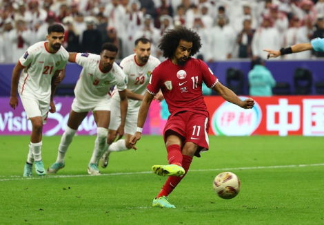 Asian Cup 2023: Qatar ghi 3 bàn 11 m để bảo vệ chức vô địch