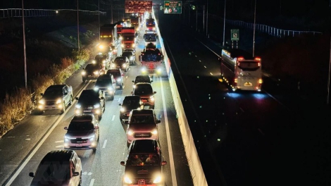 Tai nạn liên hoàn giữa xe khách và ba ôtô trên cao tốc Phan Thiết-Dầu Giây