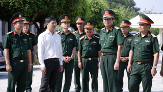 Phó Tư lệnh Quân khu 7 kiểm tra công tác huấn luyện chiến sĩ mới tại Tây Ninh