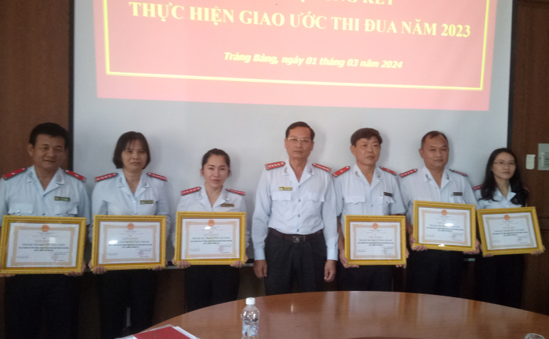 Khối thi đua Thanh tra các huyện, thị xã, thành phố: Tập trung nâng cao chất lượng công tác thi đua