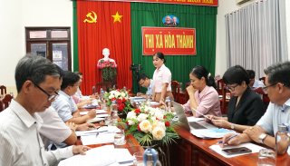 Đoàn khảo sát của Ban Pháp chế HĐND tỉnh làm việc tại thị xã Hoà Thành