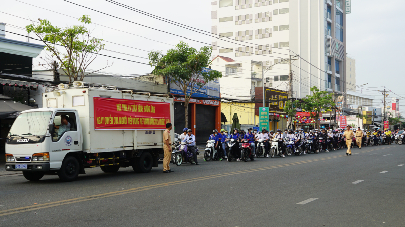 Mít tinh và tuần hành hưởng ứng ngày Quyền của người tiêu dùng Việt Nam (15.3)