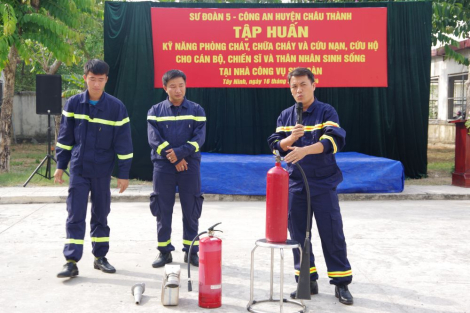 Sư đoàn 5: Tập huấn kỹ năng phòng cháy chữa cháy và cứu nạn cứu hộ