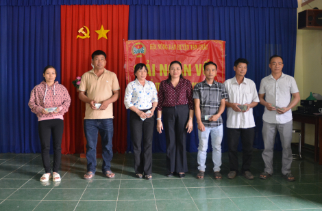 Hội Nông dân Tây Ninh: Giải ngân vốn thực hiện dự án “Trồng và chăm sóc cây cao su”