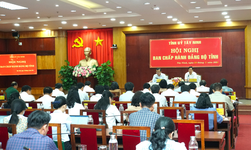 Thảo luận, thống nhất các nhiệm vụ trọng tâm quý II.2024