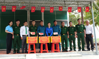 Tây Ninh: Thăm, tặng quà các chốt biên phòng và dân quân trên dọc tuyến biên giới