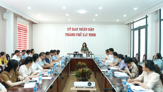 HĐND tỉnh: Khảo sát công tác cải cách thủ tục hành chính gắn với chuyển đổi số tại thành phố Tây Ninh
