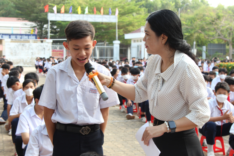 Phổ biến, giáo dục pháp luật cho học sinh trường THCS Trần Bình Trọng