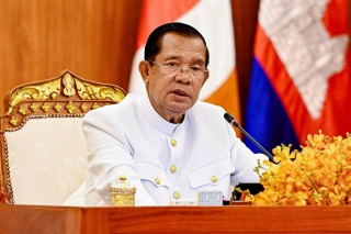 Chủ tịch Quốc hội Vương Đình Huệ gửi thư mừng Chủ tịch Thượng viện Campuchia Samdech Techo Hun Sen