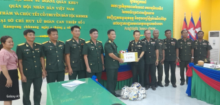 Sư đoàn 5: Thăm, chúc tết Quân đội Hoàng gia Campuchia