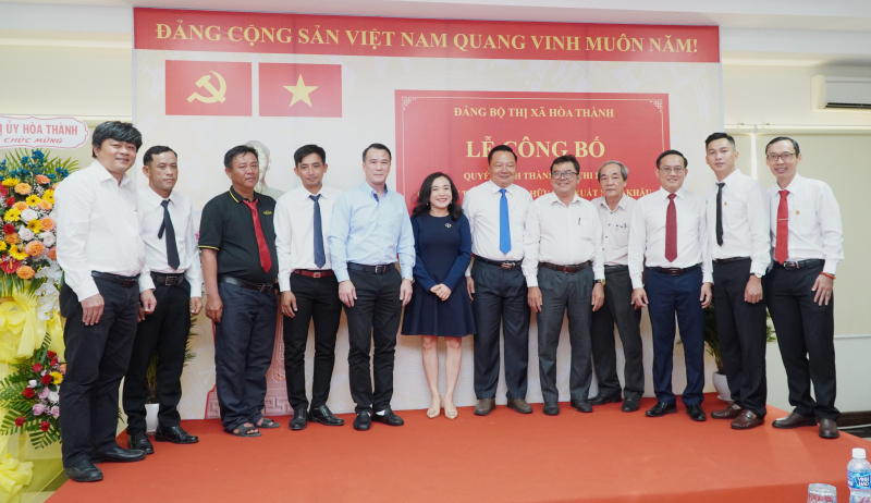 Thành lập Chi bộ Công ty TNHH xuất nhập khẩu, thương mại, công nghệ, dịch vụ Hùng Duy