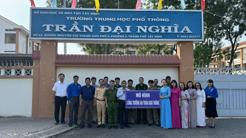 TP.Tây Ninh: Ra mắt mô hình “Cổng trường an toàn giao thông”