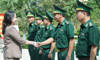 Quyền Chủ tịch nước Võ Thị Ánh Xuân thăm, làm việc tại Đồn Biên phòng Cửa khẩu quốc tế Xa Mát