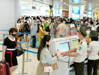 Chuyên gia quốc tế nêu bật 4 nguyên nhân khiến giá vé máy bay toàn cầu ngày càng đắt đỏ