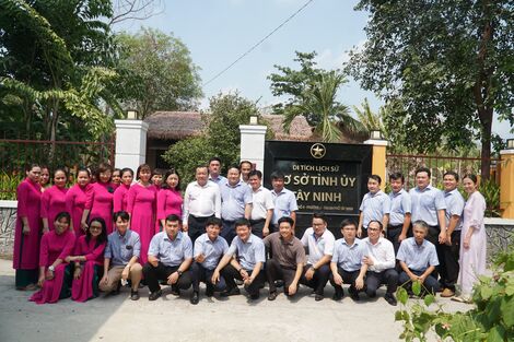 Văn phòng Tỉnh uỷ Tây Ninh: Về nguồn, thăm Ban Chỉ huy Quân sự huyện Tân Châu