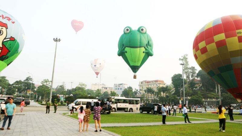 Khai mạc Lễ hội khinh khí cầu có quy mô lớn nhất Việt Nam