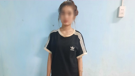 Tây Ninh: Mâu thuẫn trong việc chạy xe chiếu đèn vào mặt, thiếu nữ 15 tuổi dùng dao đâm cô gái thủng phổi