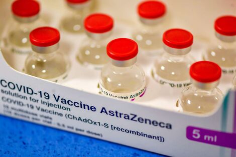 Vaccine Covid-19 AstraZeneca có thể gây máu đông, Bộ Y tế nói gì?