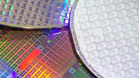 Trung Quốc tìm ra cách sản xuất chip quang tử, không sợ Mỹ trừng phạt