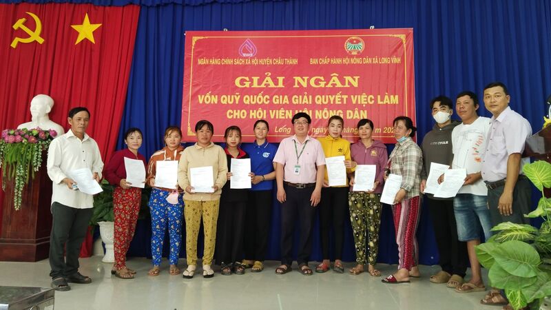 Châu Thành: Giải ngân 500 triệu đồng cho hội viên nông dân