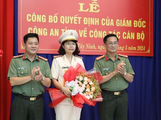 Công an Tây Ninh: Trao quyết định bổ nhiệm, điều động cán bộ