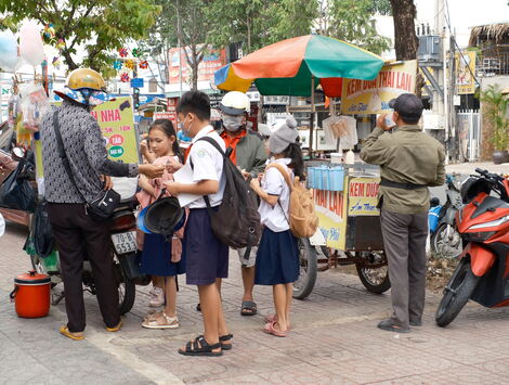 Bài 2: Thực phẩm đường phố: Nhiều nỗi lo