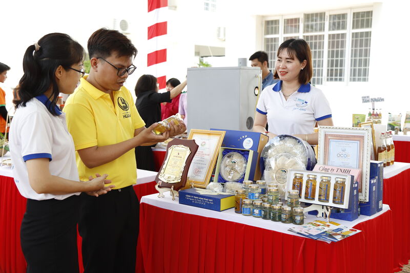 Ngày hội khởi nghiệp “Sáng tạo số, chuyển đổi xanh”