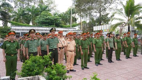 Châu Thành: Ra quân chiến dịch tuyên truyền về trật tự ATGT