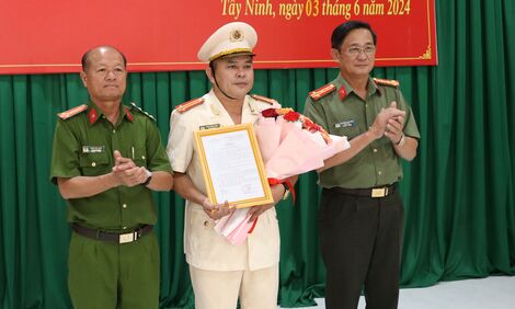 Công an tỉnh Tây Ninh: Trao quyết định bổ nhiệm, điều động cán bộ