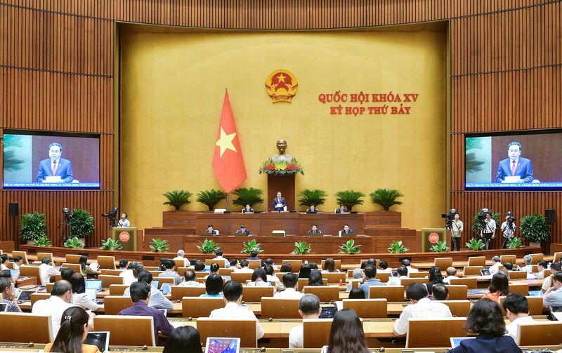 “Bộ trưởng có chắc chắn hàng ngàn mỏ khoáng sản không thông qua đấu giá là đúng quy định”