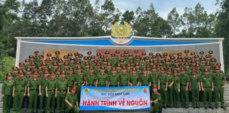 Dâng hương tri ân các anh hùng, liệt sĩ CAND tại Trung ương Cục miền Nam