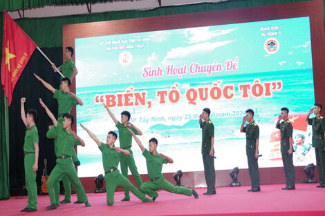 Sư đoàn 5 - Hội VHNT Tây Ninh: Sinh hoạt chuyên đề “Biển, Tổ quốc tôi”