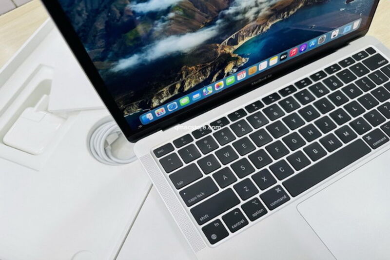 Cửa hàng thu mua MacBook cũ uy tín tại TPHCM - QMac Store