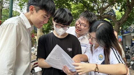 Bộ GD&ĐT họp báo thông tin nóng về kỳ thi tốt nghiệp