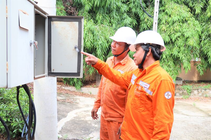 Công ty Điện lực Tây Ninh: Hoàn thành cấp điện ổn định, an toàn cho kỳ thi tốt nghiệp THPT năm 2024