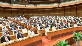 Quốc hội thông qua 11 luật và 21 nghị quyết tại kỳ họp thứ 7