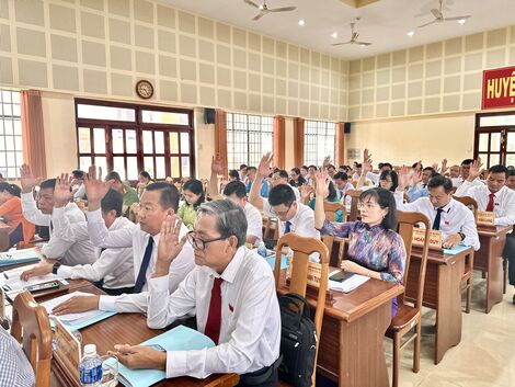 Tân Biên: Bế mạc kỳ họp HĐND huyện lần thứ 8, khoá XII