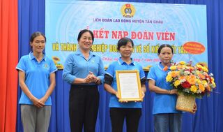 Tân Châu: Thành lập nghiệp đoàn bán vé số kiến thiết