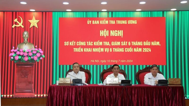 Trung ương kỷ luật 7 cán bộ, cho thôi chức 5 nhân sự