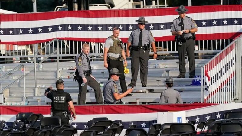 Tay súng ám sát ông Donald Trump và lực lượng an ninh từng “quan sát nhau”