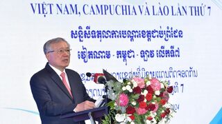 Chánh án Nguyễn Hoà Bình chủ trì hội nghị toà án các tỉnh biên giới Việt Nam, Campuchia và Lào