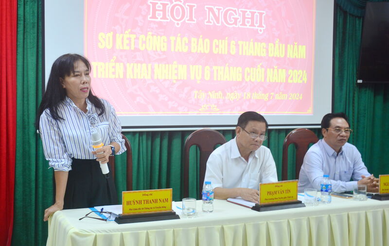 Báo chí cần nhạy bén, khách quan, hài hoà trong thông tin